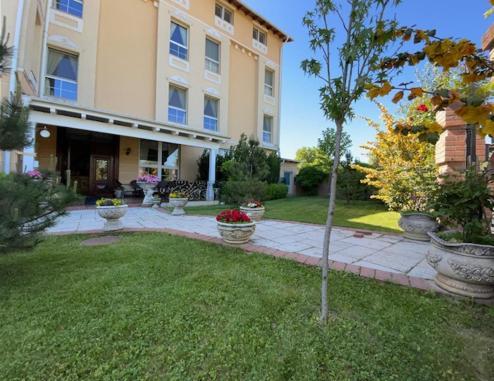 Hotel Casa De La Rosa Timisoara Ngoại thất bức ảnh