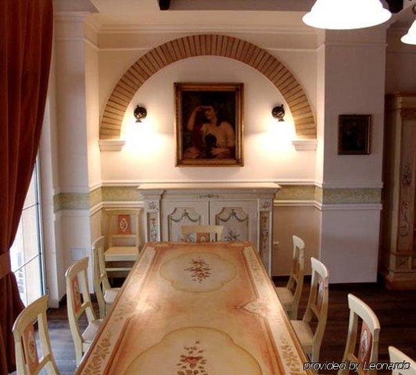 Hotel Casa De La Rosa Timisoara Phòng bức ảnh