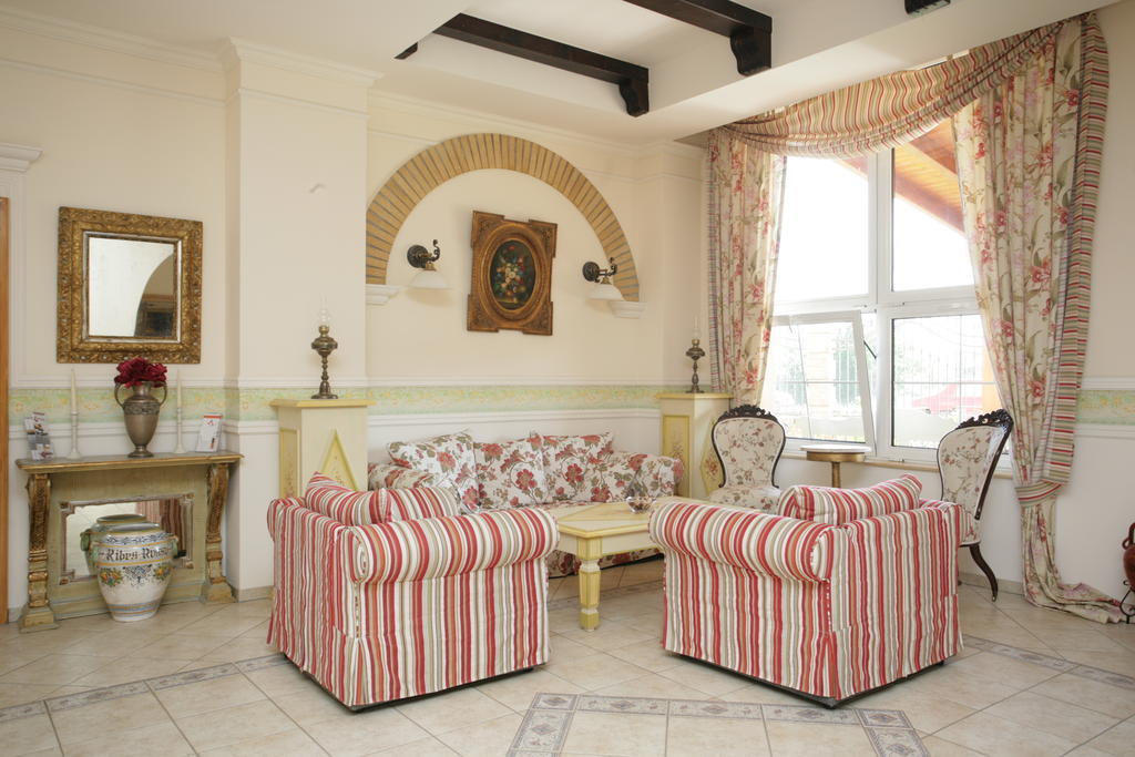 Hotel Casa De La Rosa Timisoara Ngoại thất bức ảnh