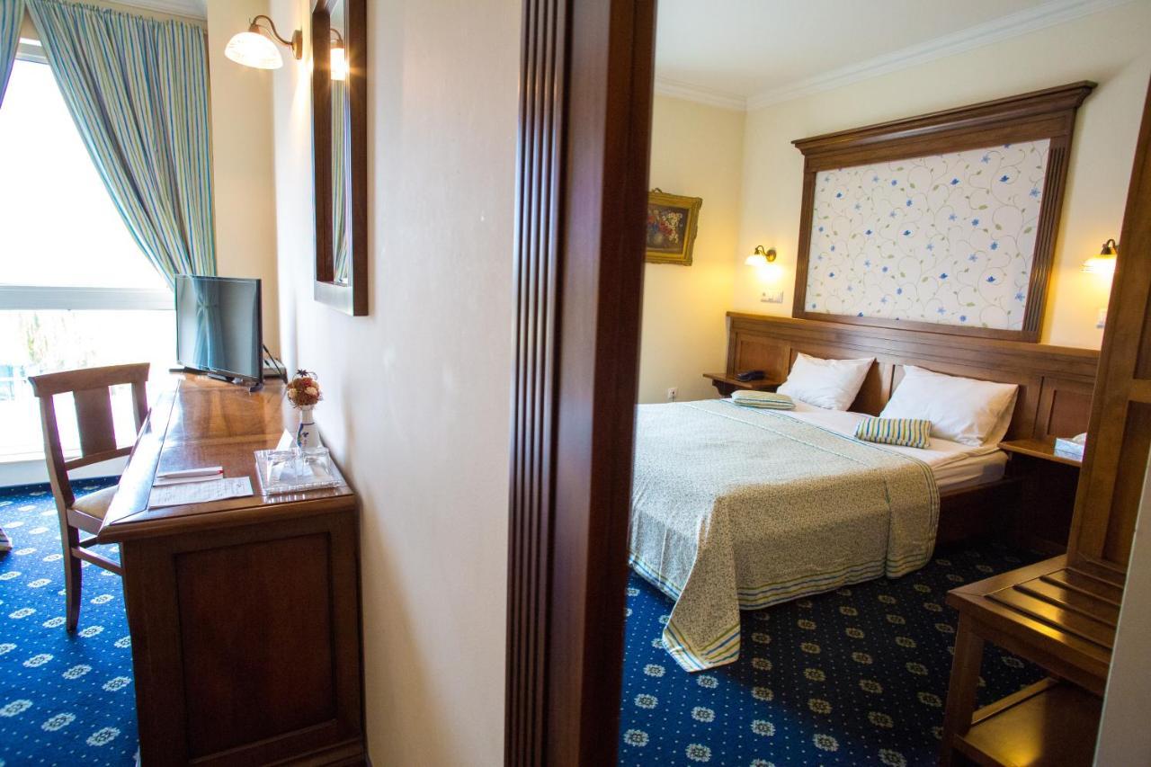 Hotel Casa De La Rosa Timisoara Ngoại thất bức ảnh