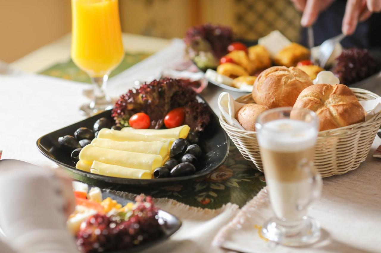 Hotel Casa De La Rosa Timisoara Ngoại thất bức ảnh